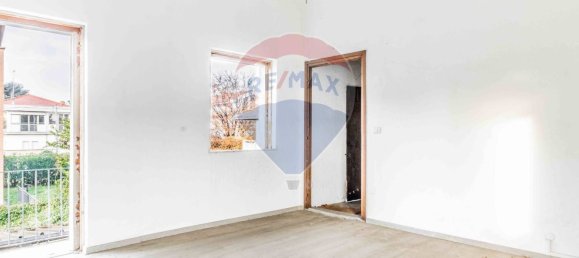 4 bedrooms House in Fagnano Olona, Italy No. 54849 3