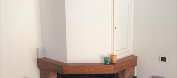 Квартира с 3 комнатами в Монтеварки, Италия № 232011 25