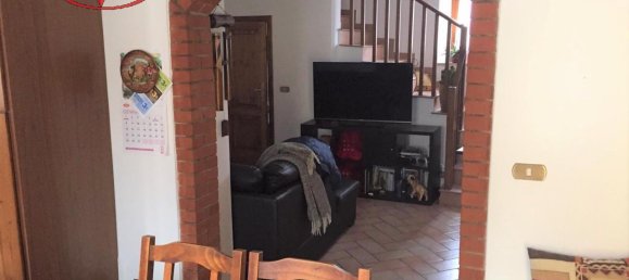 Квартира с 3 комнатами в Монтеварки, Италия № 232011 27