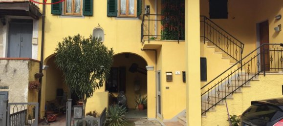 Квартира с 3 комнатами в Монтеварки, Италия № 232011 3