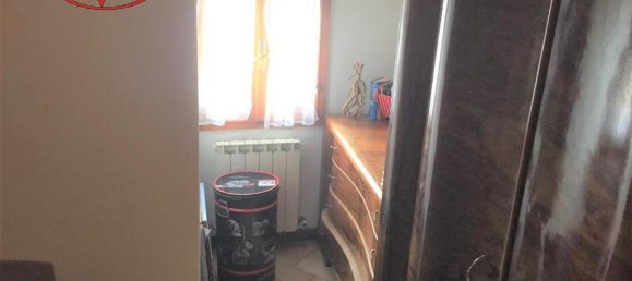 Квартира с 3 комнатами в Монтеварки, Италия № 232011 16