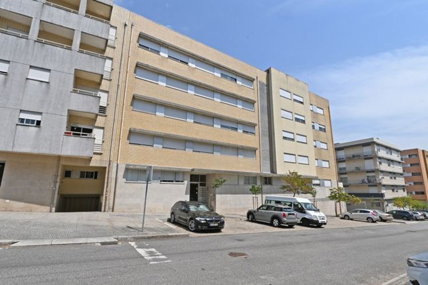 4 bedrooms Apartment in Castelo da Maia, Portugal No. 317094