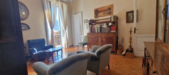 3 rooms Apartment in Genoa, Italy No. 233413 8