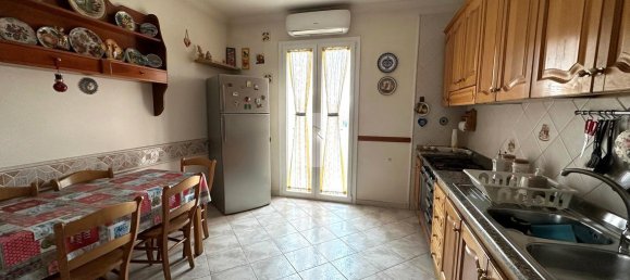 4 rooms Apartment in Naples, Italy No. 105673 15