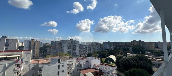 4 rooms Apartment in Naples, Italy No. 105673 5