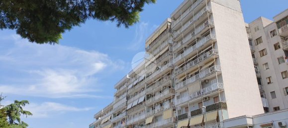 4 rooms Apartment in Naples, Italy No. 105673 20