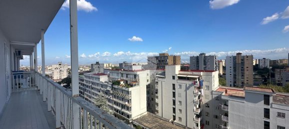 4 rooms Apartment in Naples, Italy No. 105673 4