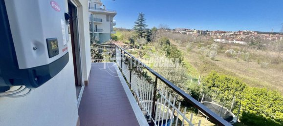 Квартира с 3 спальнями в Спольторе, Италия № 133984 12