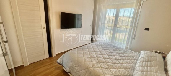 Квартира с 3 спальнями в Спольторе, Италия № 133984 17