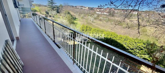 Квартира с 3 спальнями в Спольторе, Италия № 133984 8