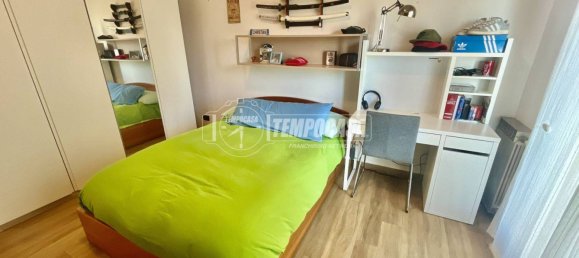 Квартира с 3 спальнями в Спольторе, Италия № 133984 24