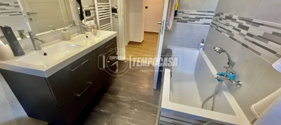 Квартира с 3 спальнями в Спольторе, Италия № 133984 33