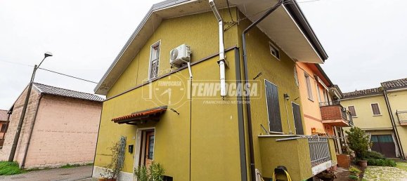 2 chambres Appartement à Castelnuovo Bocca d'Adda, Italy No. 210652 37