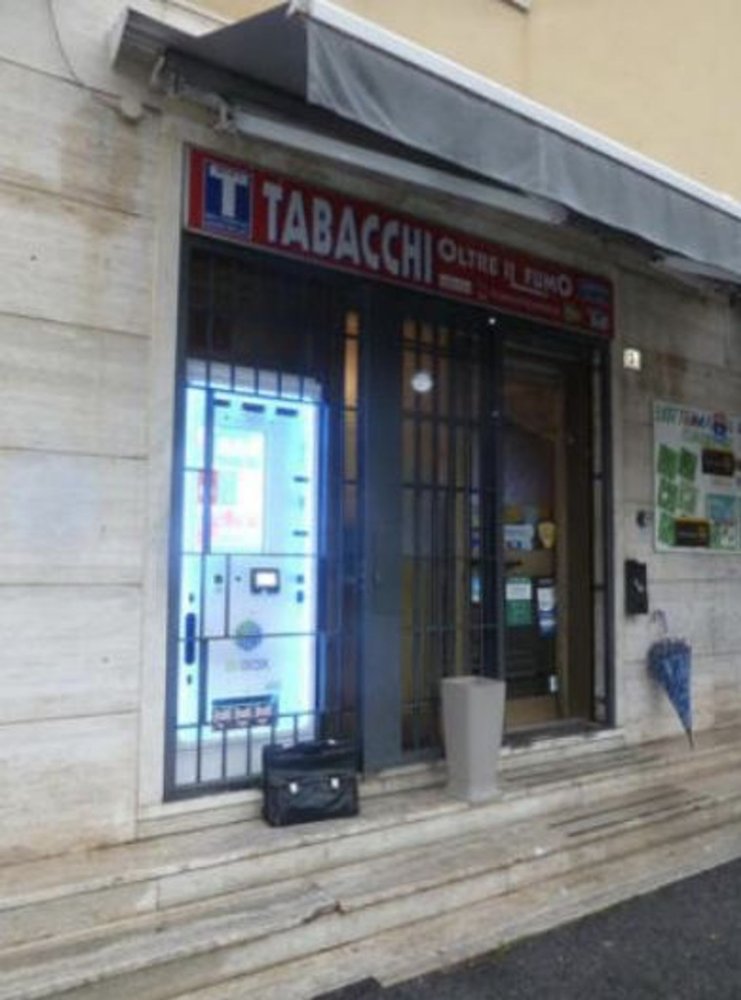 53m² Commercial property in Levate, Italy No. 94502