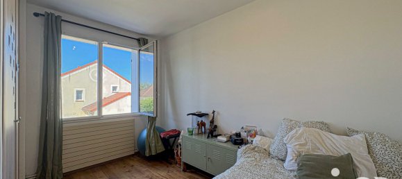 5 bedrooms House in Poissy, France No. 291349 8