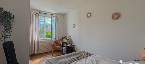 5 bedrooms House in Poissy, France No. 291349 9