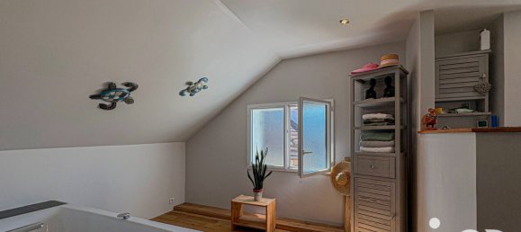 5 bedrooms House in Poissy, France No. 291349 13