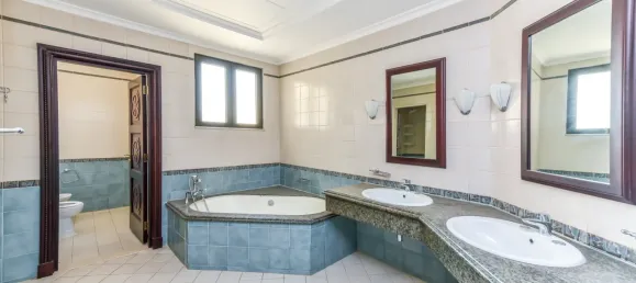 Villa de 4 dormitorios en Palm Jumeirah, UAE No. 106112 19