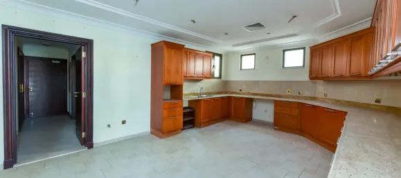 Villa de 4 dormitorios en Palm Jumeirah, UAE No. 106112 4