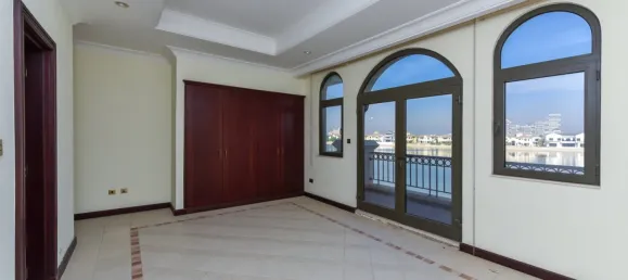 Villa de 4 dormitorios en Palm Jumeirah, UAE No. 106112 16