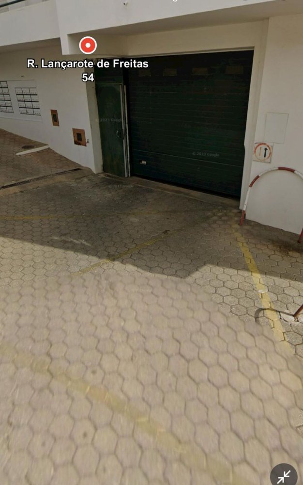 2200m² Commercial property in Lagos, Portugal No. 303151