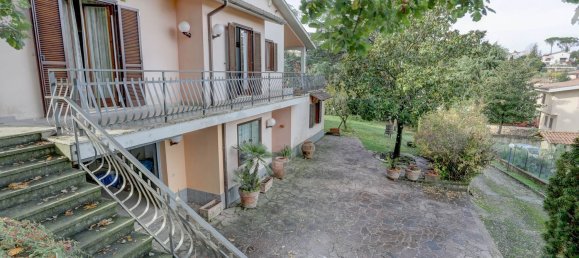6 rooms Villa in Rignano Flaminio, Italy No. 10611 17