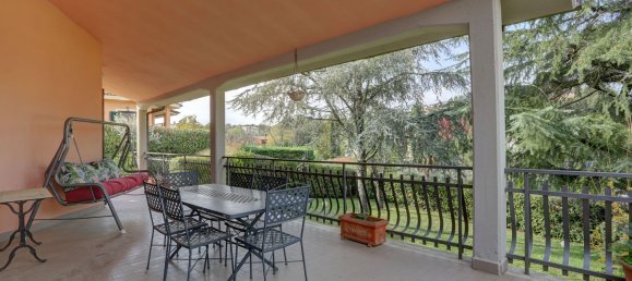 6 rooms Villa in Rignano Flaminio, Italy No. 10611 5