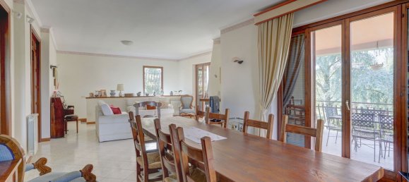 6 rooms Villa in Rignano Flaminio, Italy No. 10611 3