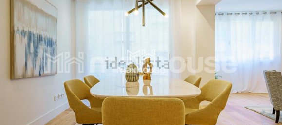 Apartamento de 4 dormitorios en Madrid, Spain No. 110055 5