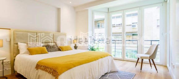 Apartamento de 4 dormitorios en Madrid, Spain No. 110055 7