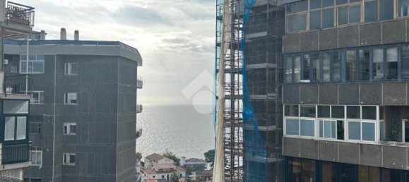 Квартира с 3 комнатами в Катания, Италия № 234242 12