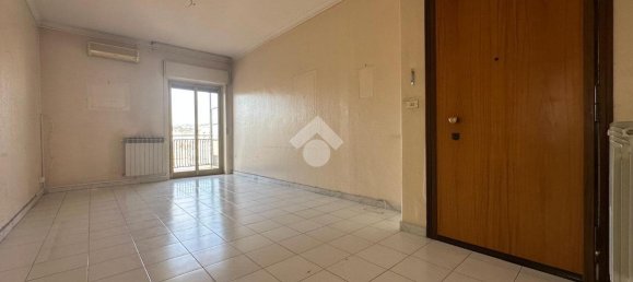 Квартира с 3 комнатами в Катания, Италия № 234242 4