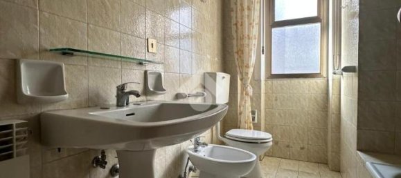 Квартира с 3 комнатами в Катания, Италия № 234242 27