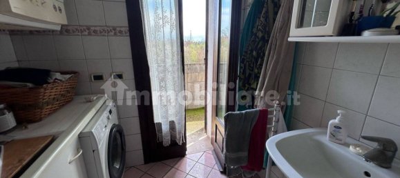 4 bedrooms Apartment in Boretto, Italy No. 101788 17
