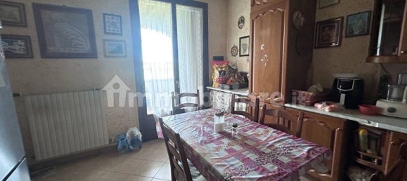 4 bedrooms Apartment in Boretto, Italy No. 101788 7