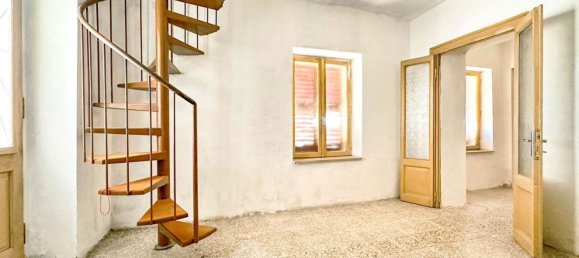 3-Zimmer Haus in Borgosesia, Italy, Nr. 145481 4