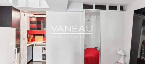 1 bedroom Apartment in Paris, France No. 164882 7