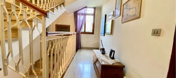 Villa de 5 divisões em Modena, Italy N.º 87033 22