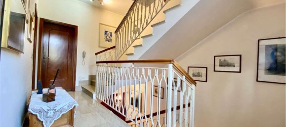 Villa de 5 divisões em Modena, Italy N.º 87033 13