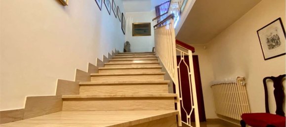 Villa de 5 divisões em Modena, Italy N.º 87033 12