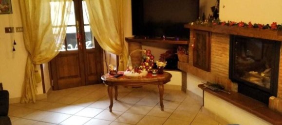 Villa de 6 habitaciónes en Villa Basilica, Italy No. 128720 3