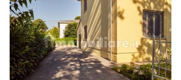 3 غرف نوم فيلا في Suzzara, Italy رقم 251026 3