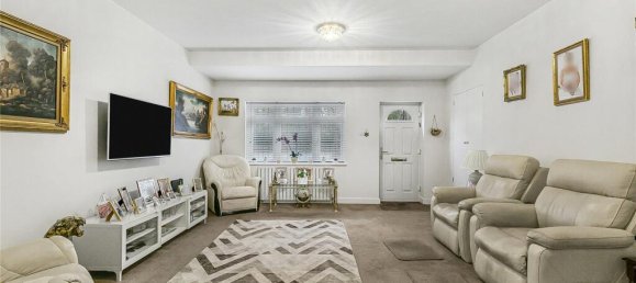 5 bedrooms House in Brookmans Park, United Kingdom No. 6536 4