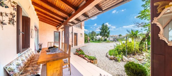 8 rooms House in Udine, Italy No. 292873 9