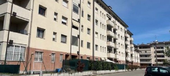 7 bedrooms Apartment in Imola, Italy No. 381508 2
