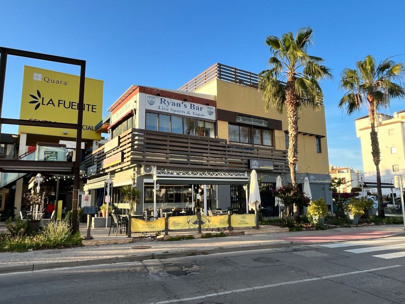 Propiedad comercial en Alicante, Spain 90 m² No. 150384