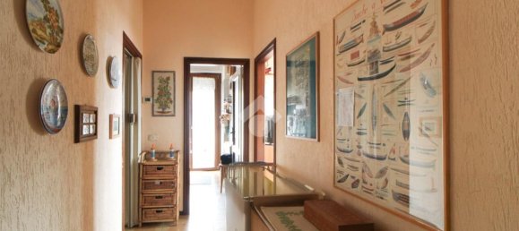 Apartamento de 3 dormitorios en Francavilla al Mare, Italy No. 326618 2