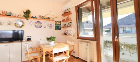Apartamento de 3 dormitorios en Francavilla al Mare, Italy No. 326618 4