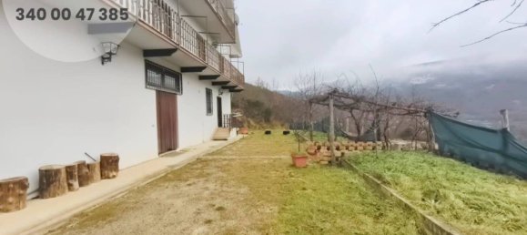 3 bedrooms House in Montereale, Italy No. 264362 5