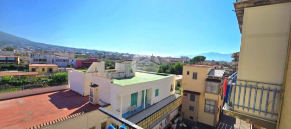 2 Schlafzimmer Wohnung in Torre del Greco, Italy, Nr. 310047 30